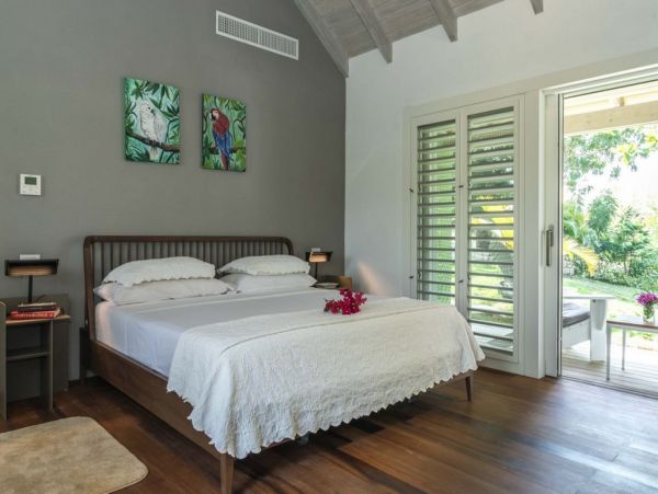 Antigua Barbuda Home 1003135