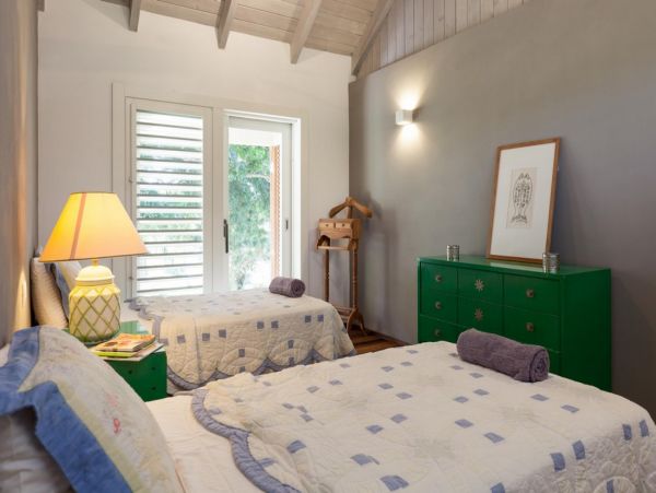 Antigua Barbuda Home 1003135