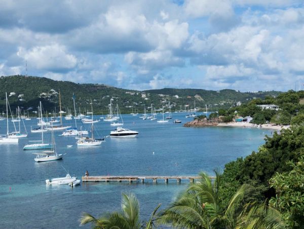 Antigua Barbuda Home 1003135