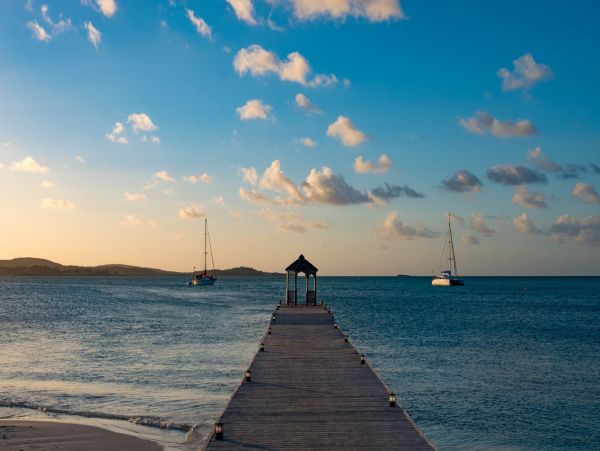 Antigua Barbuda Home 1003136