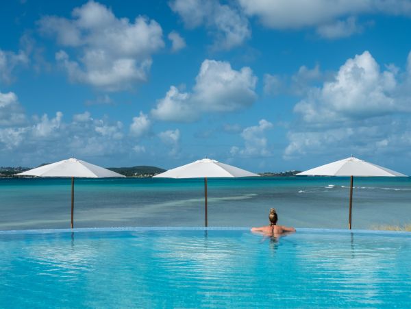 Antigua Barbuda Home 1003136