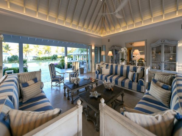Antigua Barbuda Home 1003137