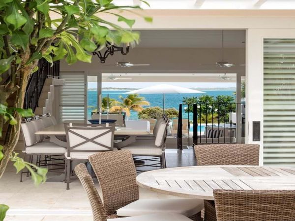Antigua Barbuda Home 1003139