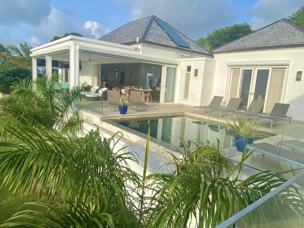 Antigua Barbuda Home 1003140