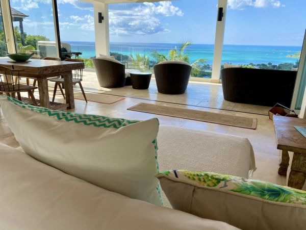 Antigua Barbuda Home 1003140