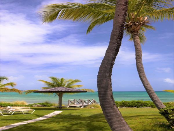 Antigua Barbuda Home 1003141