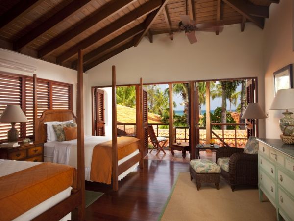 Antigua Barbuda Home 1003141