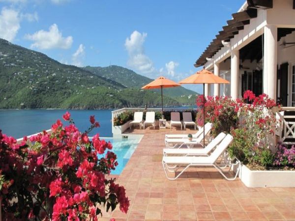 St. Thomas Home 1003142