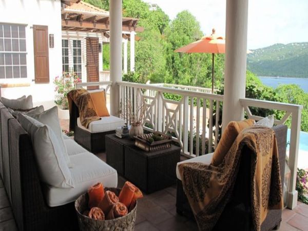 St. Thomas Home 1003142