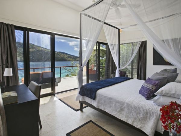 St. Thomas Exclusive Vacation Residence Sleeps 18