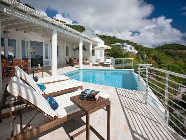 St. Thomas Home 1003145
