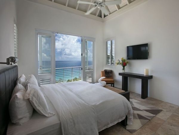 St. Thomas Home 1003145