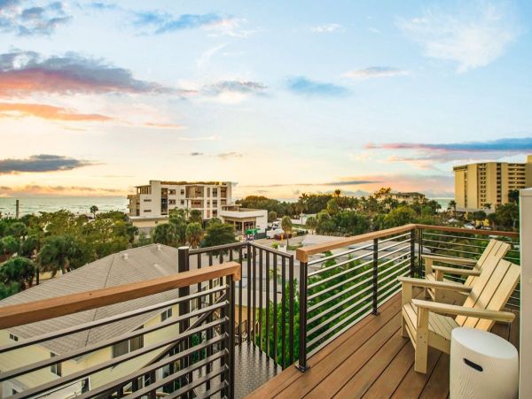 Luxury Siesta Key Vacation Rental Home - Steps from the Beach