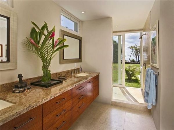 St. Thomas Home 1003149