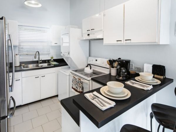 St. Thomas Home 1003150