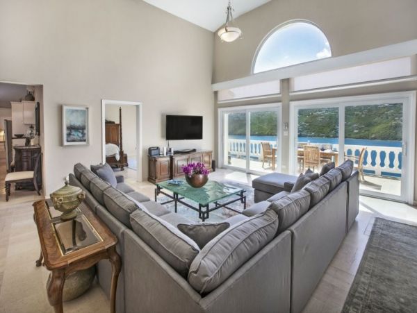 St. Thomas Home 1003150