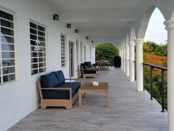 St. Thomas Home 1003155