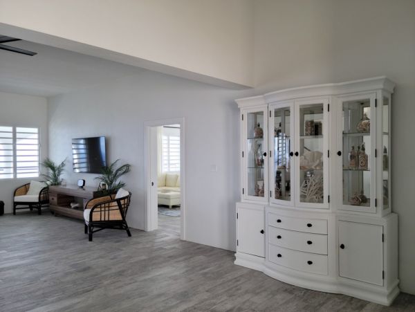 St. Thomas Home 1003155
