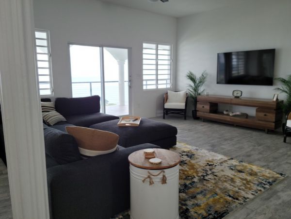 St. Thomas Home 1003155
