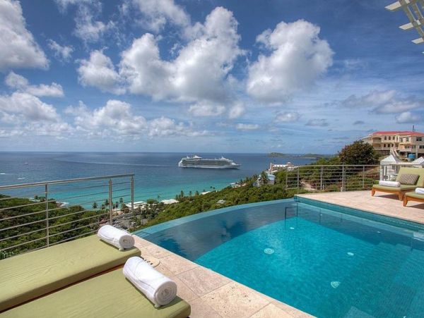 St. Thomas Home 1003156