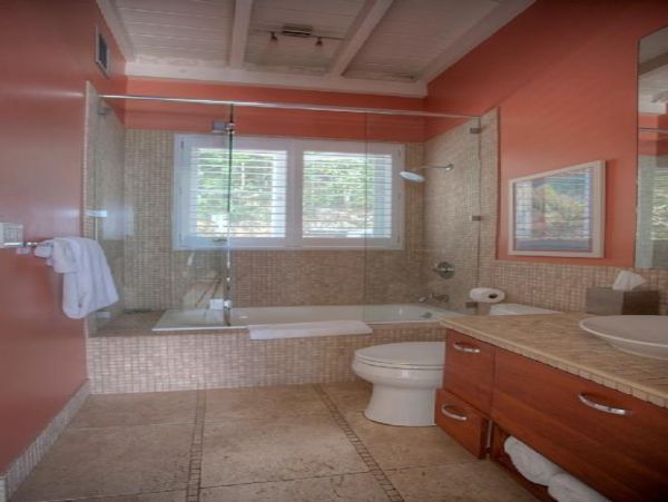 St. Thomas Home 1003156