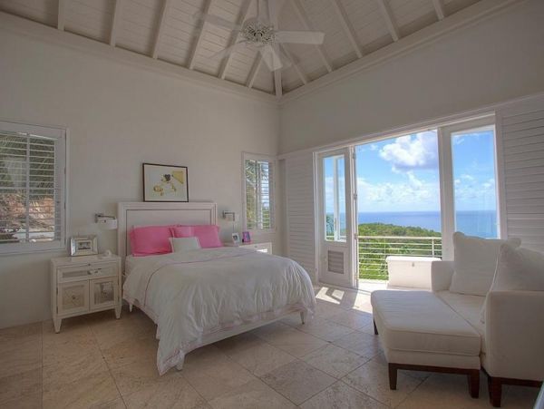 St. Thomas Home 1003156