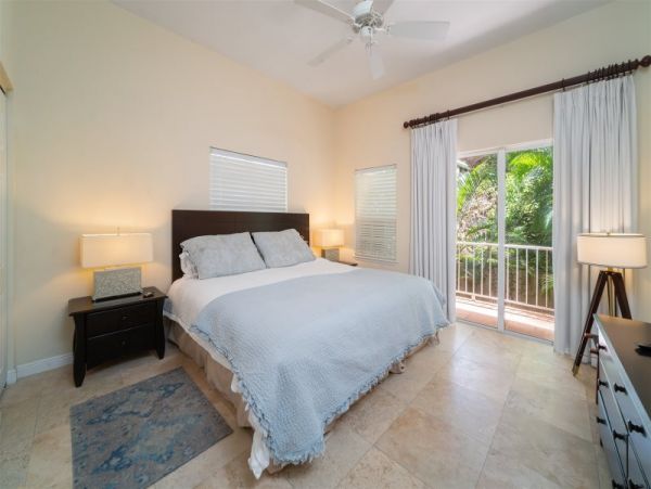 St. John Home 1003158