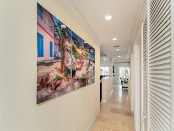 St. John Home 1003158