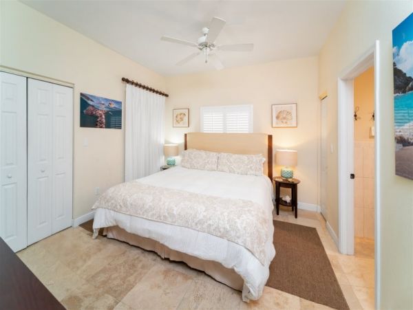 St. John Home 1003158