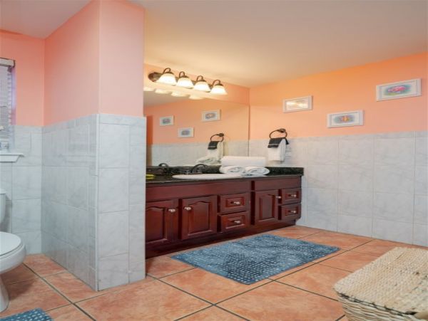 St. John Home 1003163