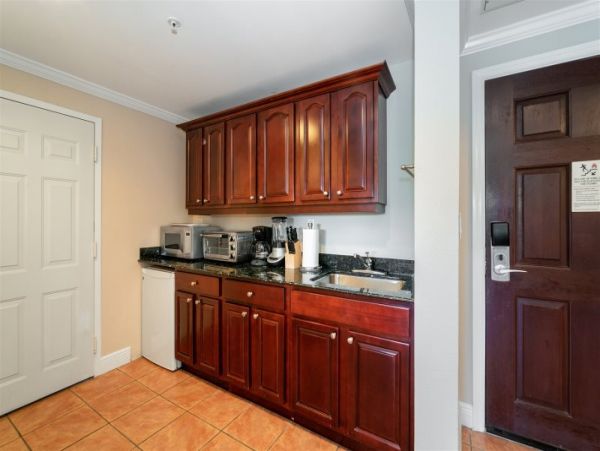 St. John Home 1003169