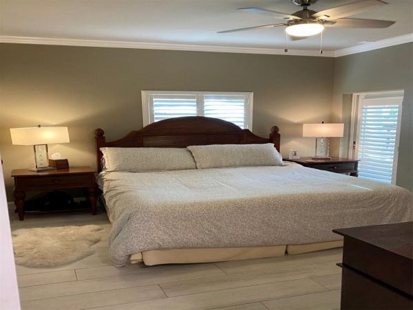St. John Home 1003172