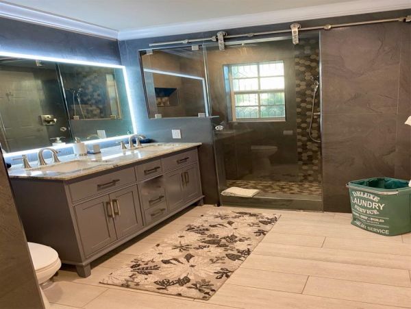 St. John Home 1003172