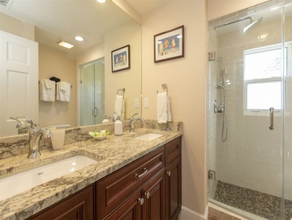 St. John Home 1003173