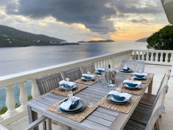 Luxury Vacation Pool Villa in St. Thomas with Bay Views