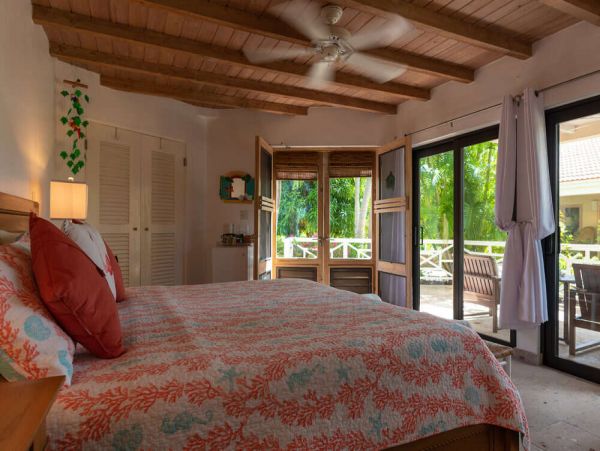 British Virgin Islands Home 1003198