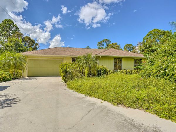 South Naples home with Private pool