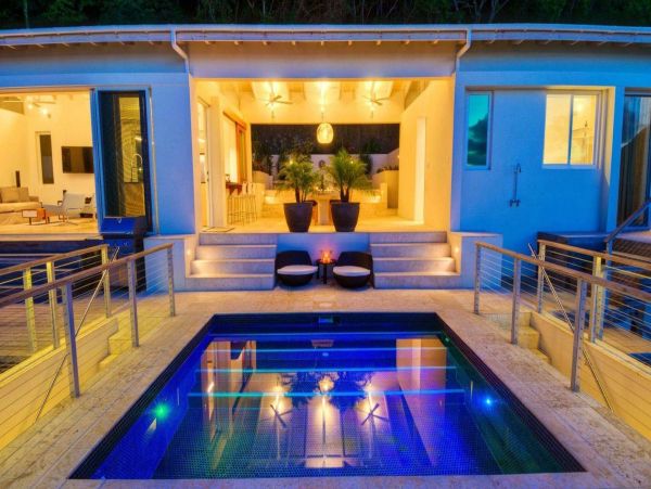 British Virgin Islands Home 1003215