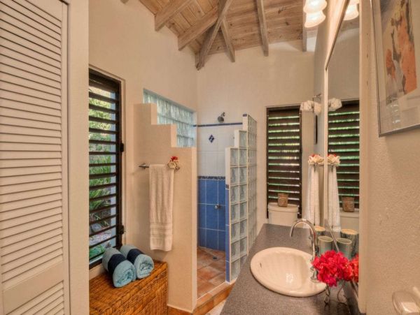 British Virgin Islands Home 1003218