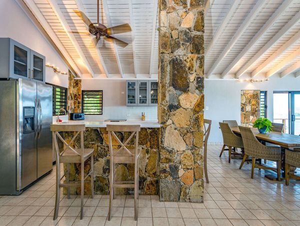 2 Bedroom With Spectacular Ocean Views