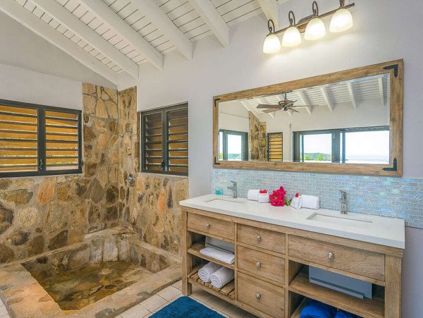 2 Bedroom With Spectacular Ocean Views