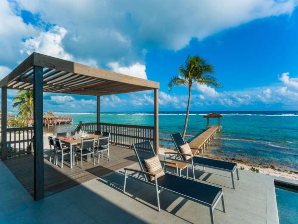 Cayman Islands Home 1003230