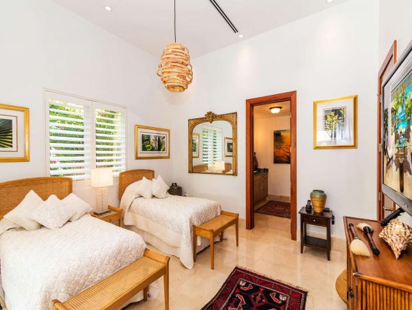 Cayman Islands Home 1003231