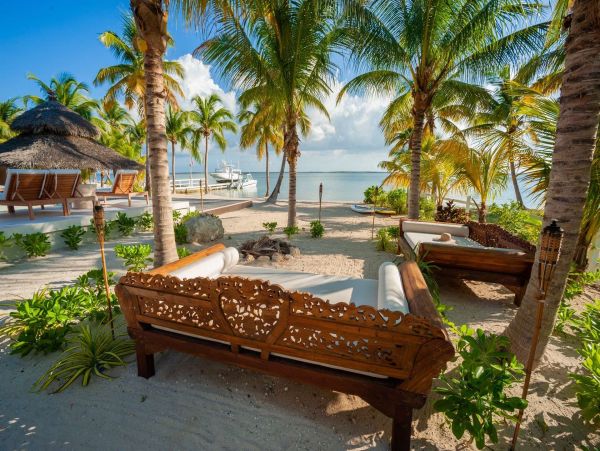 Cayman Islands Home 1003232