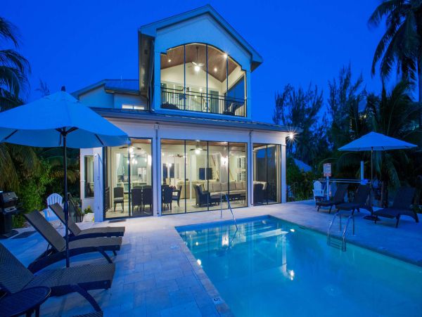 Cayman Islands Home 1003238
