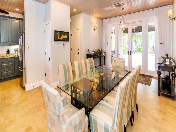 Cayman Islands Home 1003238