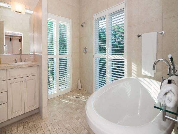 Cayman Islands Home 1003239