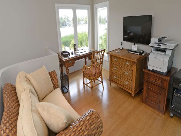 Cayman Islands Home 1003240