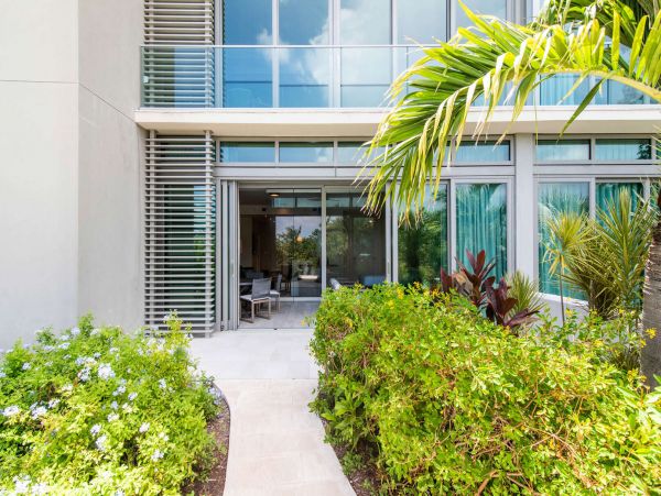 Cayman Islands Home 1003245
