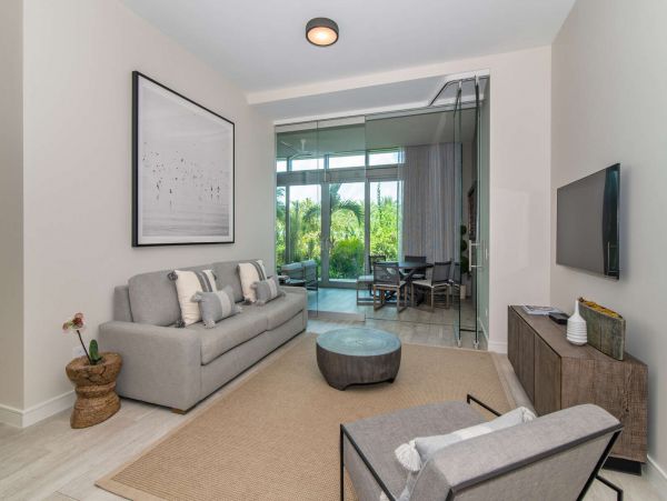 Cayman Islands Home 1003245